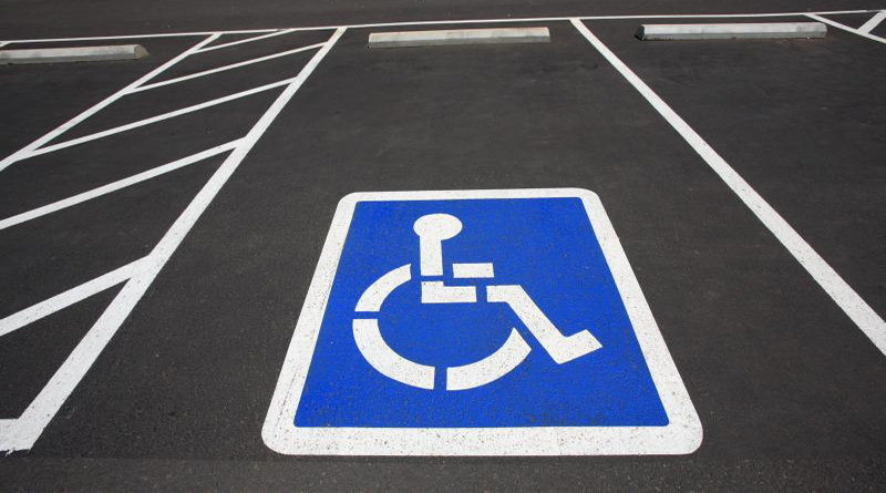 lei vagas portadores deficiência estacionamento privado
