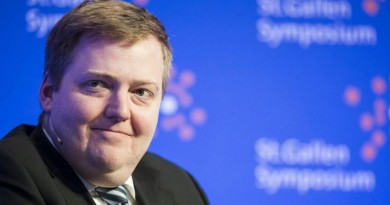 Islândia primeiro-ministro renuncia cargo