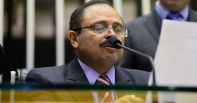 Maranhão demite secretário-geral da Mesa