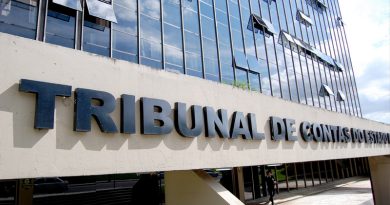 Deputados decidem acabar com Tribunal Contas Municípios Ceará