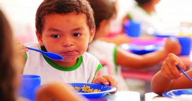Deputados debatem sobre novas regras aquisição alimentos merenda escolar