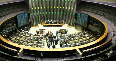Comissão Desburocratização colocar propostas votação Plenário