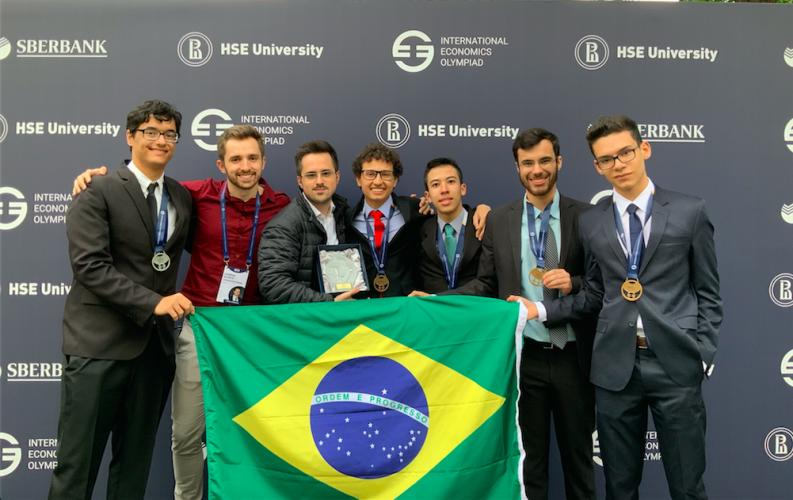 Brasil conquista medalha de ouro na Olimpíada Internacional de Economia 2019